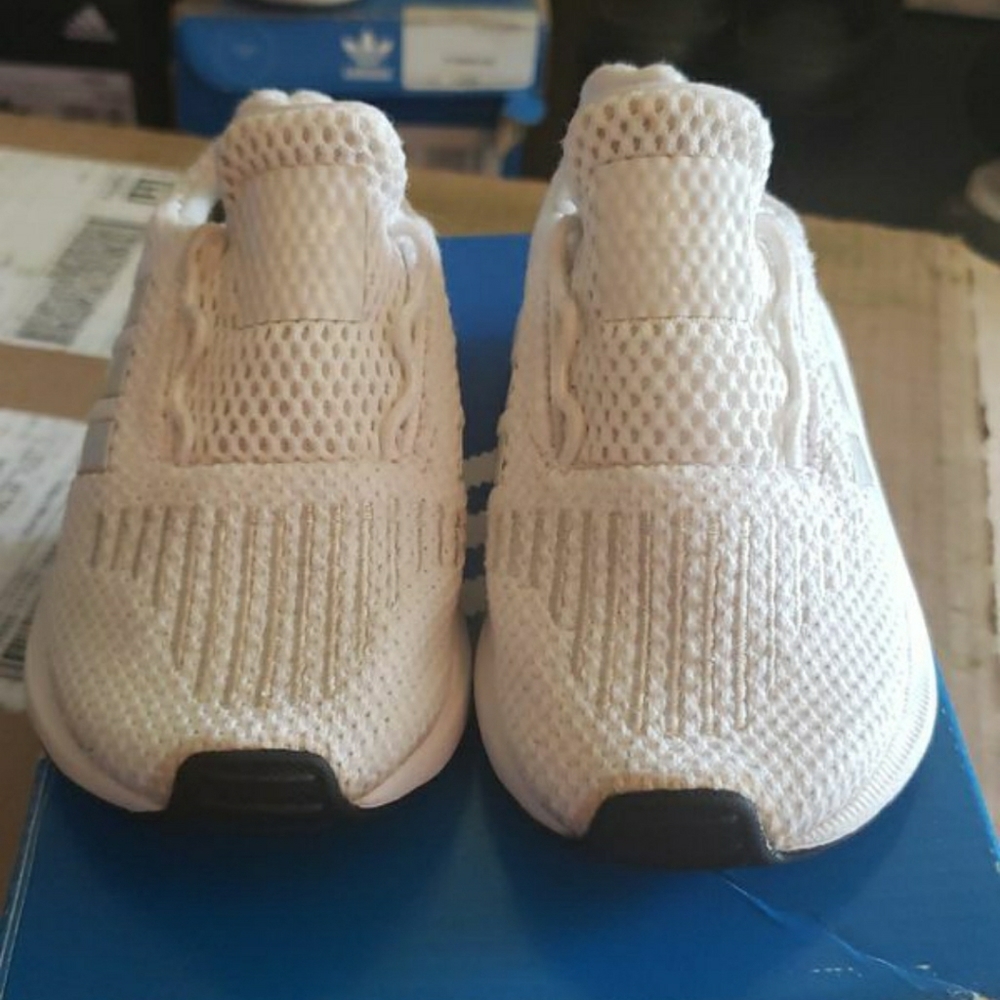 Adidas swift runs